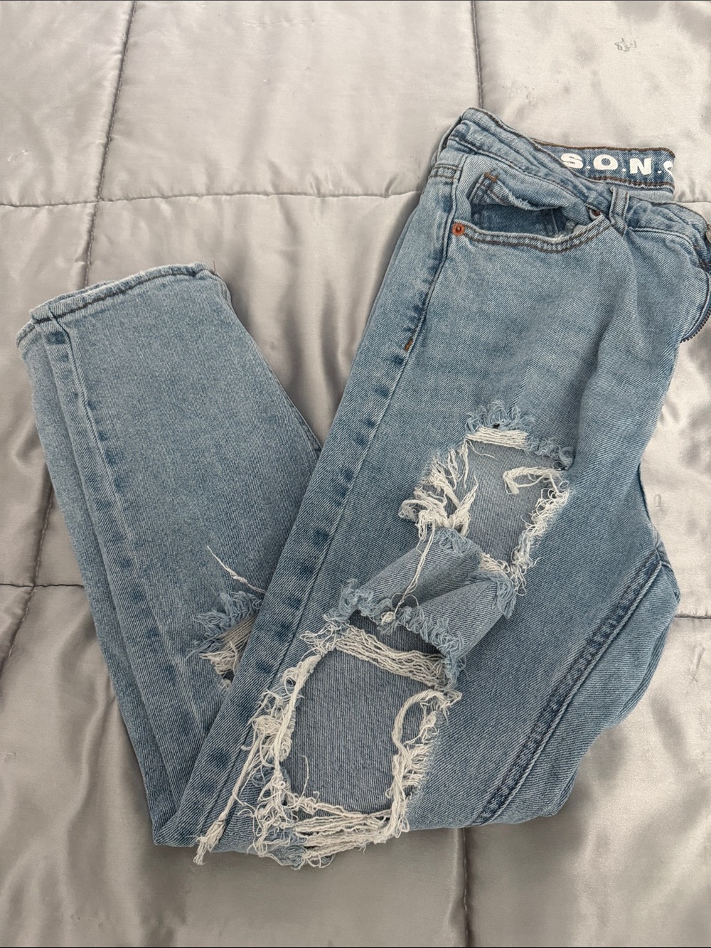 Light Wash Distressed Boyfriend Jeans for Women